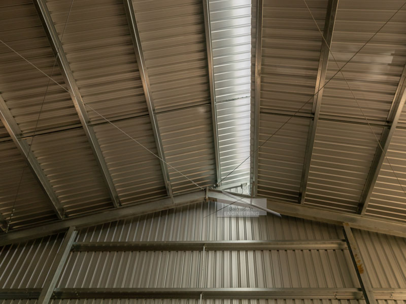 Ridge ventilation gap